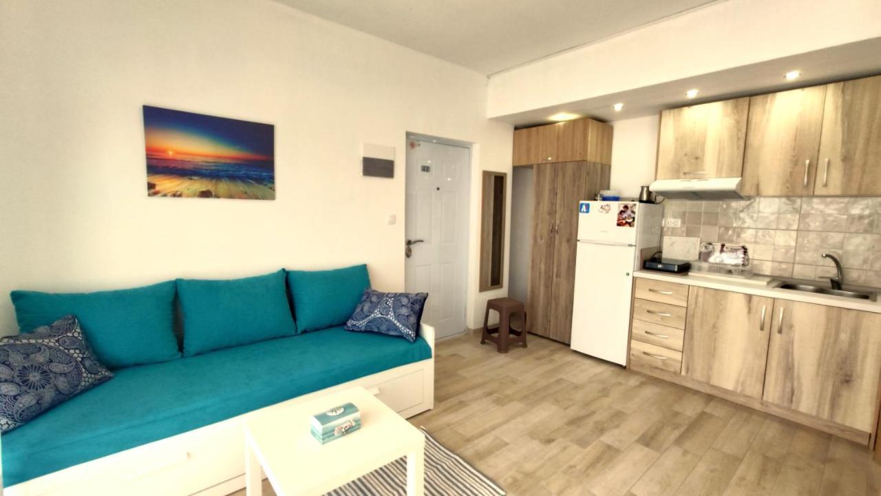 Sea Star Apartments Kallikratia Nea Kallikrateia Exterior photo