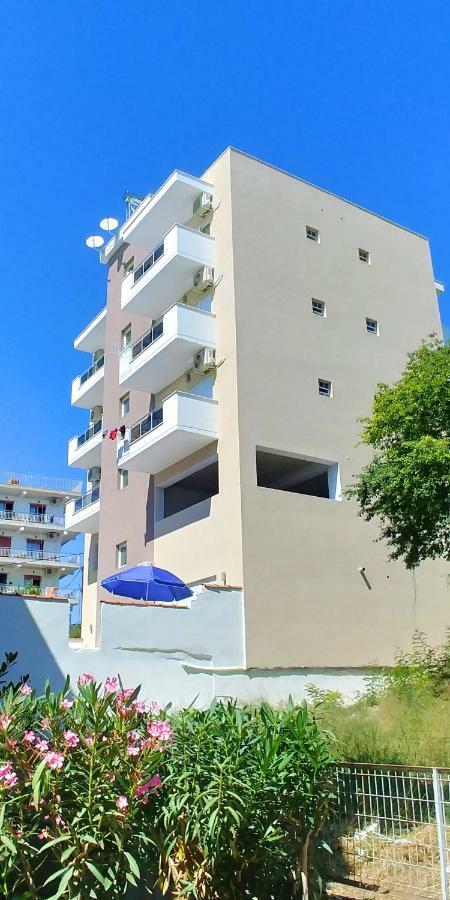 Sea Star Apartments Kallikratia Nea Kallikrateia Exterior photo
